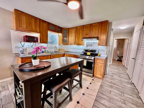 c104-7146 Kamehameha V Hwy, Kaunakakai, HI, 96748-6034 | Card Image