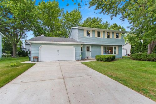 3114 E River Drive, ALLOUEZ, WI, 54301 | Card Image