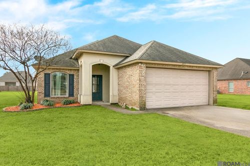 3883 Plantation Ridge Dr, Addis, LA, 70710-2180 | Card Image