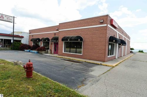 600 E Bay St, East Tawas, MI, 48730-1549 | Card Image