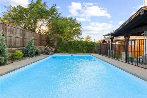 5501 Pandale Valley Dr, Mckinney, TX, 75071-7721 | Card Image