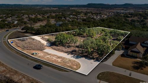 31045 Johnson Way, Bulverde, TX, 78163-4220 | Card Image