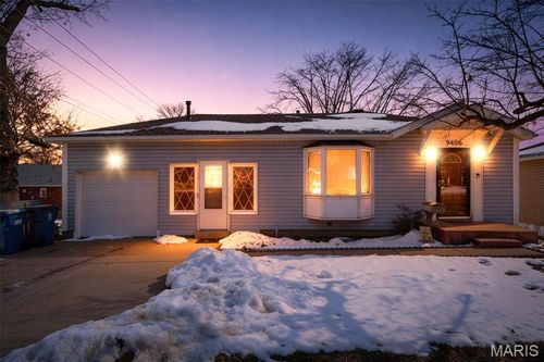 9406 Mackenzie Rd, Saint Louis, MO, 63123-5441 | Card Image