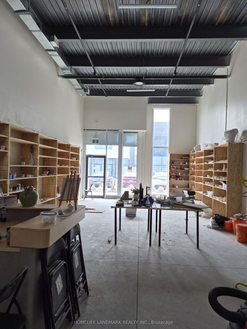 c106-5260 Solar Dr, Mississauga, ON, L4W0G7 | Card Image