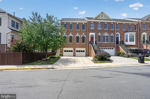 4519 Fair Valley Dr, FAIRFAX, VA, 22033-3830 | Card Image