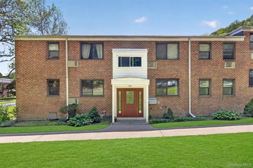 b-128 Virginia Rd, White Plains, NY, 10603 | Card Image
