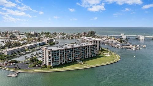 apt-611e-1 Key Capri, TREASURE ISLAND, FL, 33706-4920 | Card Image