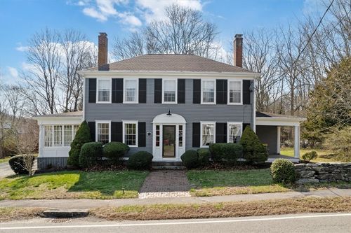 15 N Main St, Assonet, MA, 02702-1136 | Card Image