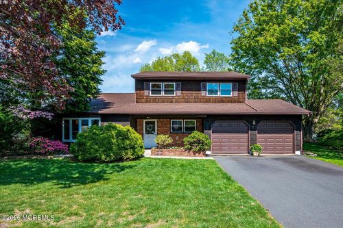 4 Caldwell Ct, East Brunswick, NJ, 08816-3910 | Card Image