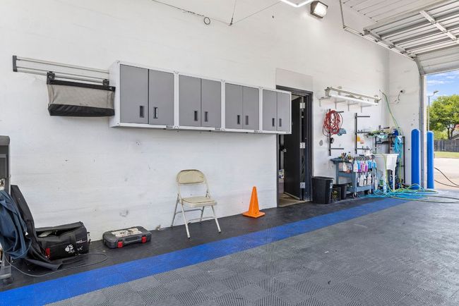 View of garage | Image 20