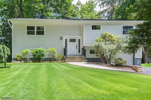 104 Marmora Rd, Parsippany, NJ, 07054-2646 | Card Image