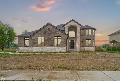 53214 Sams Ln, Chesterfield, MI, 48047-2749 | Card Image