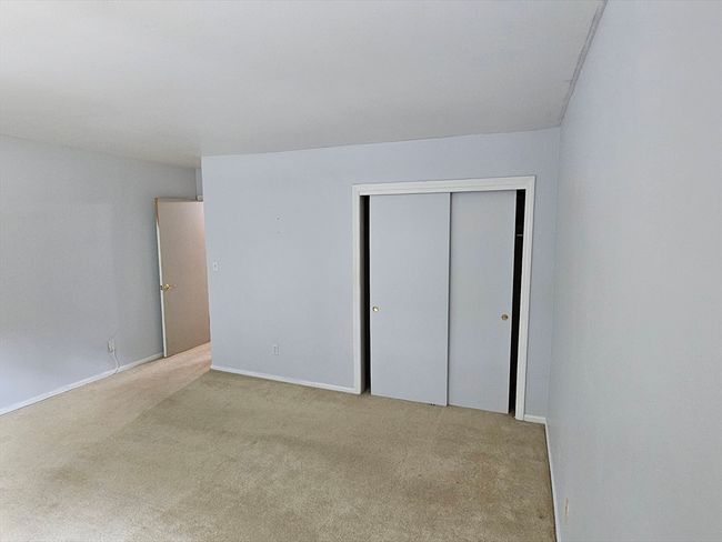 0 - 403 Windsor Dr, Condo with 2 bedrooms, 2 bathrooms and 1 parking in Framingham MA | Image 27