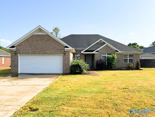 12527 Jesse Ln, Athens, AL, 35613-8440 | Card Image