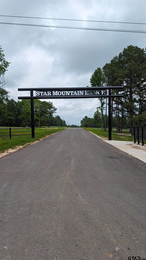 16832 Ridgeline Loop, Winona, TX, 75792-6211 | Card Image