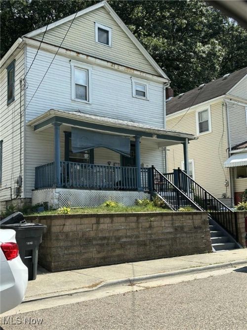 71 Rosalind Ct, Akron, OH, 44304-1047 | Card Image
