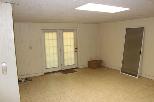 30 Oak Ln, Columbus, NC, 28722-9409 | Card Image