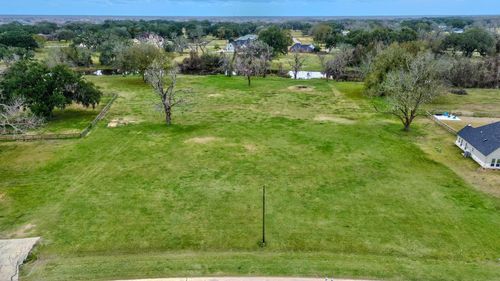 865 Mill Rd, Angleton, TX, 77515-8214 | Card Image
