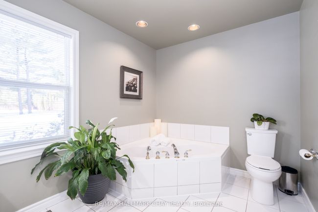 4121 Uhthoff Line, House other with 3 bedrooms, 2 bathrooms and 12 parking in Severn ON | Image 22