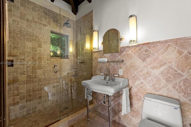 551 S Mashta Dr, House other with 6 bedrooms, 5 bathrooms and null parking in Key Biscayne FL | Image 54