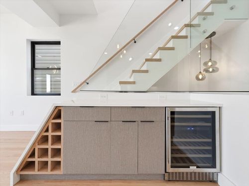 2-81 Lexington Ave, Jersey City, NJ, 07304-1609 | Card Image