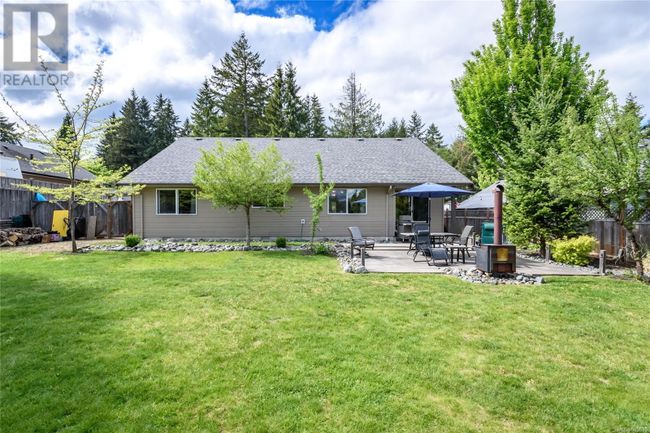 3353 Mill St, House other with 3 bedrooms, 2 bathrooms and 4 parking in Cumberland BC | Image 20