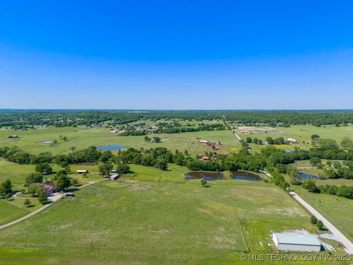 4 E 490 Rd, Claremore, OK, 74019 | Card Image