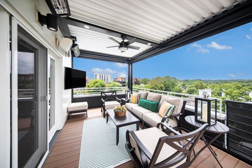 502-121 W Kingsley St, Ann Arbor, MI, 48103-3489 | Card Image