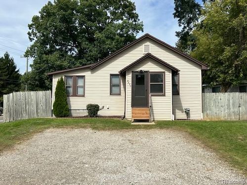 5490 Sarvis Drive N, Waterford Charter Township, MI, 48327 | Card Image