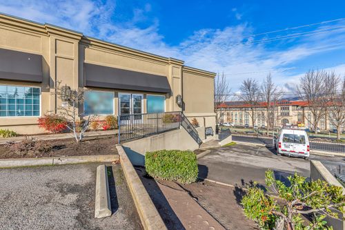 3a-1400 Ashland St, Ashland, OR, 97520-2323 | Card Image