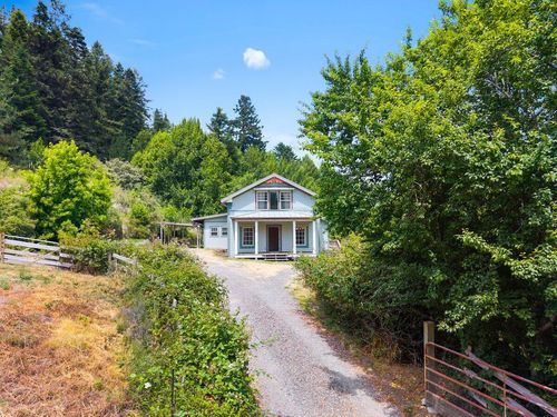 6055 Rohnerville Rd, Hydesville, CA, 95547-9403 | Card Image