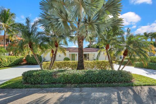 324 Blossom Ln, Palm Beach Shores, FL, 33404-5709 | Card Image