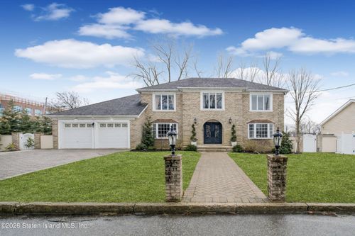 4 Haywood Street, Staten Island, NY, 10307 | Card Image
