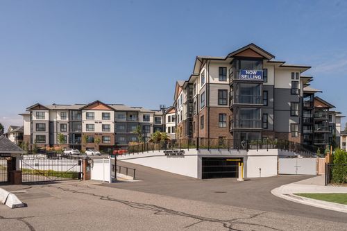 202-8497 Young Rd, Chilliwack, BC, V2P0M6 | Card Image