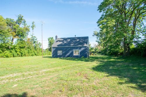 24078 Brest, Taylor, MI, 48180-4023 | Card Image