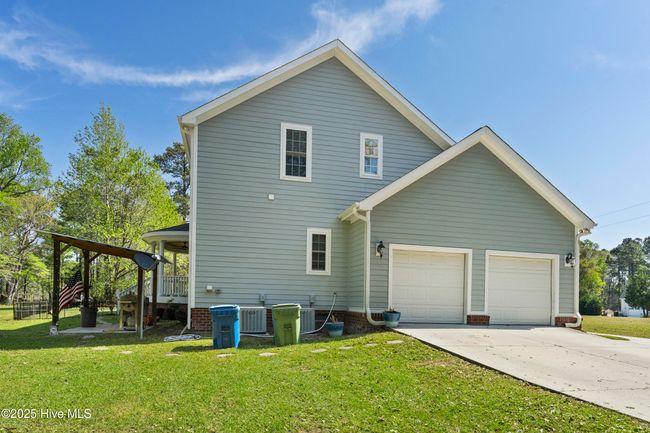 115 Sterling Dr, House other with 3 bedrooms, 3 bathrooms and 2 parking in Sneads Ferry NC | Image 55