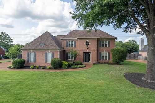 8960 Grovelawn Cv W, Germantown, TN, 38139-5688 | Card Image