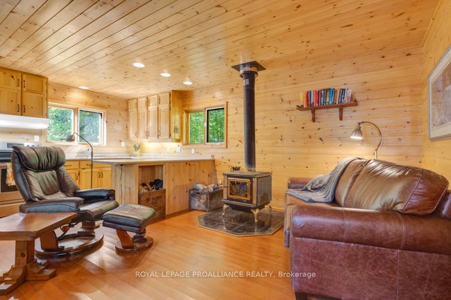 1091 Lindey Lane, House other with 3 bedrooms, 1 bathrooms and 8 parking in North Frontenac ON | Image 12