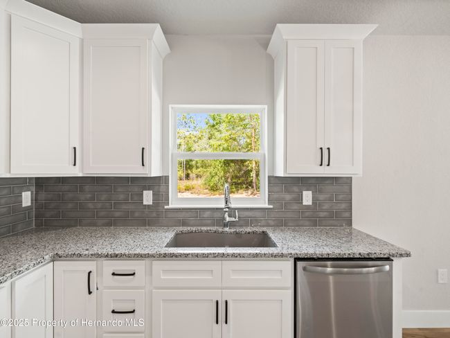 14353 Chimney Swift Rd, House other with 4 bedrooms, 2 bathrooms and null parking in WEEKI WACHEE FL | Image 5