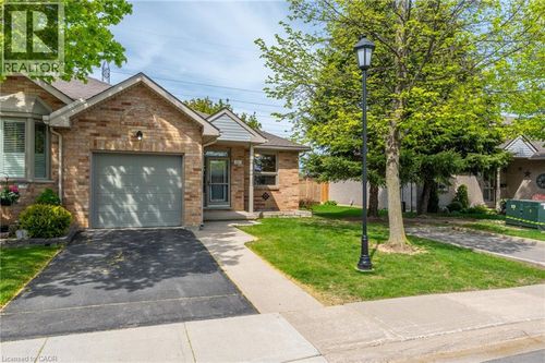 60 Northernbreeze St, Mount Hope, ON, L0R1W0 | Card Image