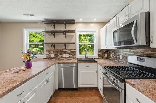 6220 Lathrop Ave, Kansas City, KS, 66104-1937 | Card Image