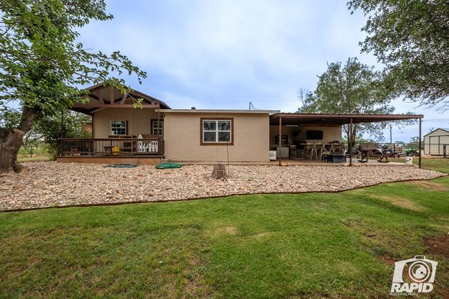 715 E Main St, House other with 3 bedrooms, 2 bathrooms and 2 parking in Bronte TX | Image 26