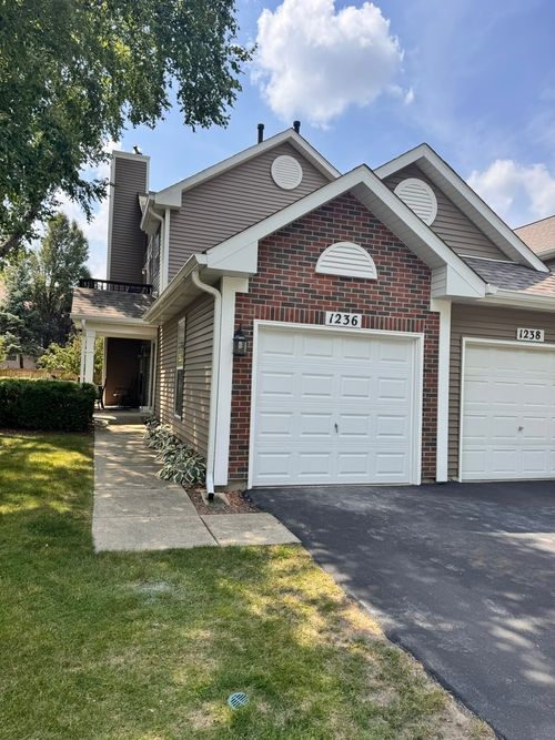 1236 Shawford Way, Elgin, IL, 60120-5053 | Card Image