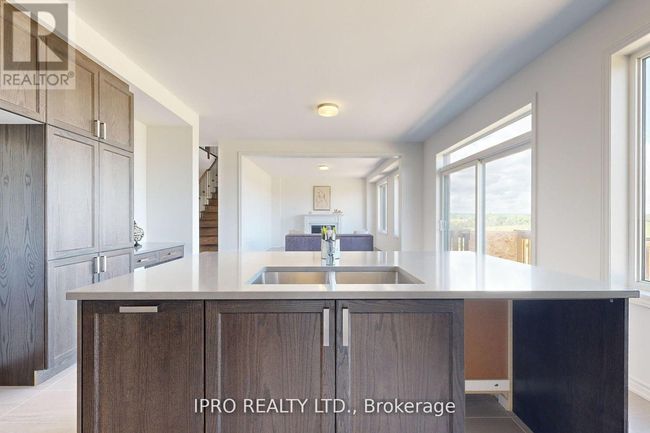 51 Sparrow Way, House other with 4 bedrooms, 4 bathrooms and 4 parking in Adjala-Tosorontio (Colgan) ON | Image 21