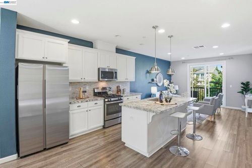 2332 Carbondale Way, Dublin, CA, 94568-6713 | Card Image