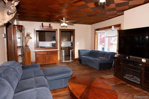 14529 Harold St, Taylor, MI, 48180-4461 | Card Image