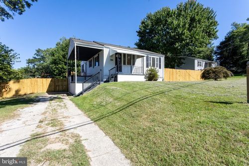 8102 Sumter Ave, ROSEDALE, MD, 21237-2744 | Card Image