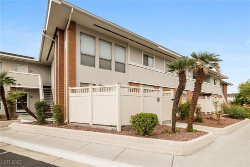 3709-669 Oakmont Avenue Avenue, Las Vegas, NV, 89109 | Card Image