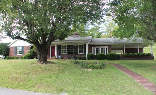 113 Hollywood Dr, Middlesboro, KY, 40965-2171 | Card Image