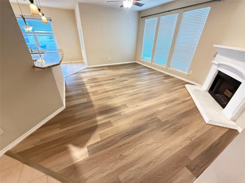 10605 Foothill Dr, Fort Worth, TX, 76131-3946 | Card Image